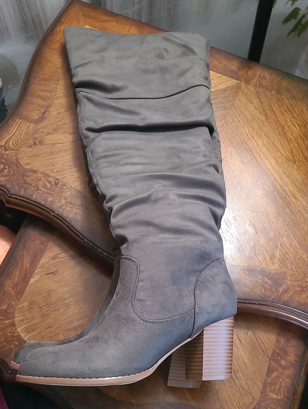 New in box! Journee Kaison Womens 9 Gray Over the Knee Slouch Faux Suede Boot